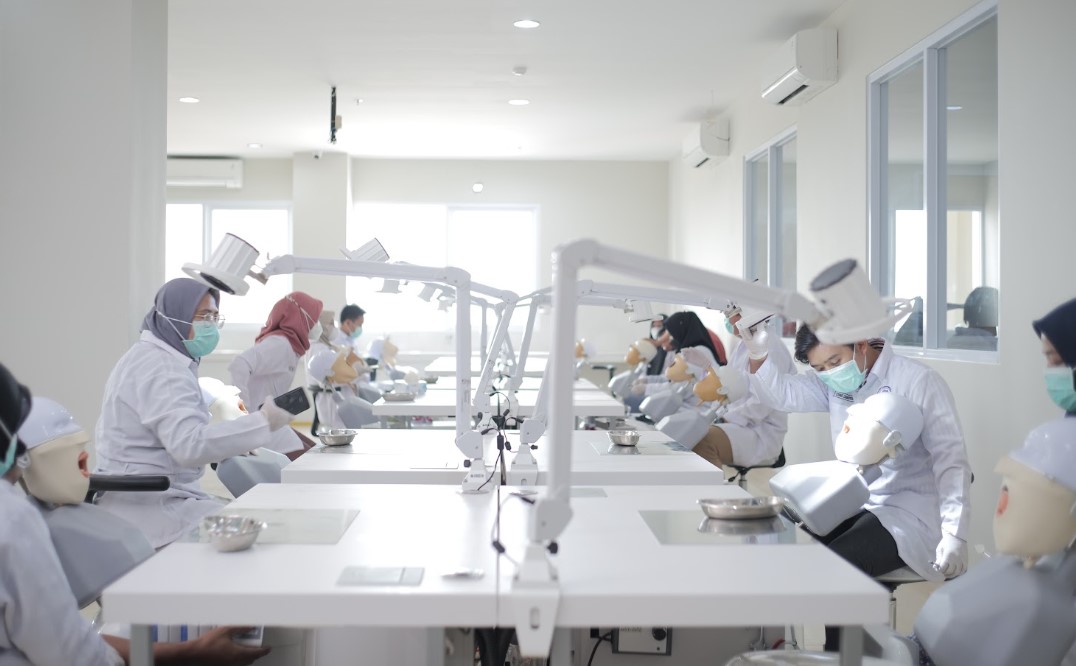 Fasilitas Dental Simulator MIKG Universitas Islam Sultan Agung